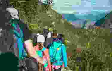 trekking